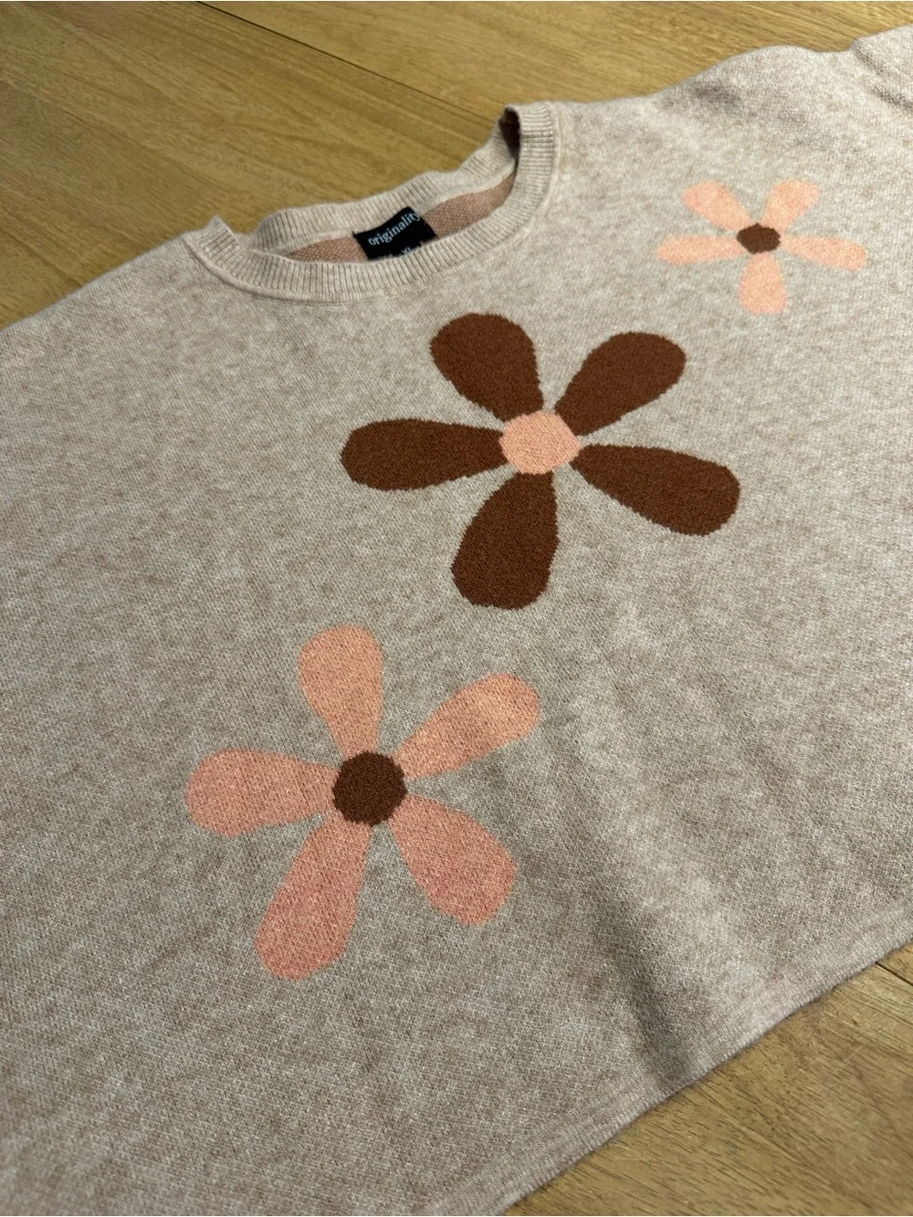 Originality Brand Beige Knit Cropped Sweater with Brown and Peach Flowers Size L